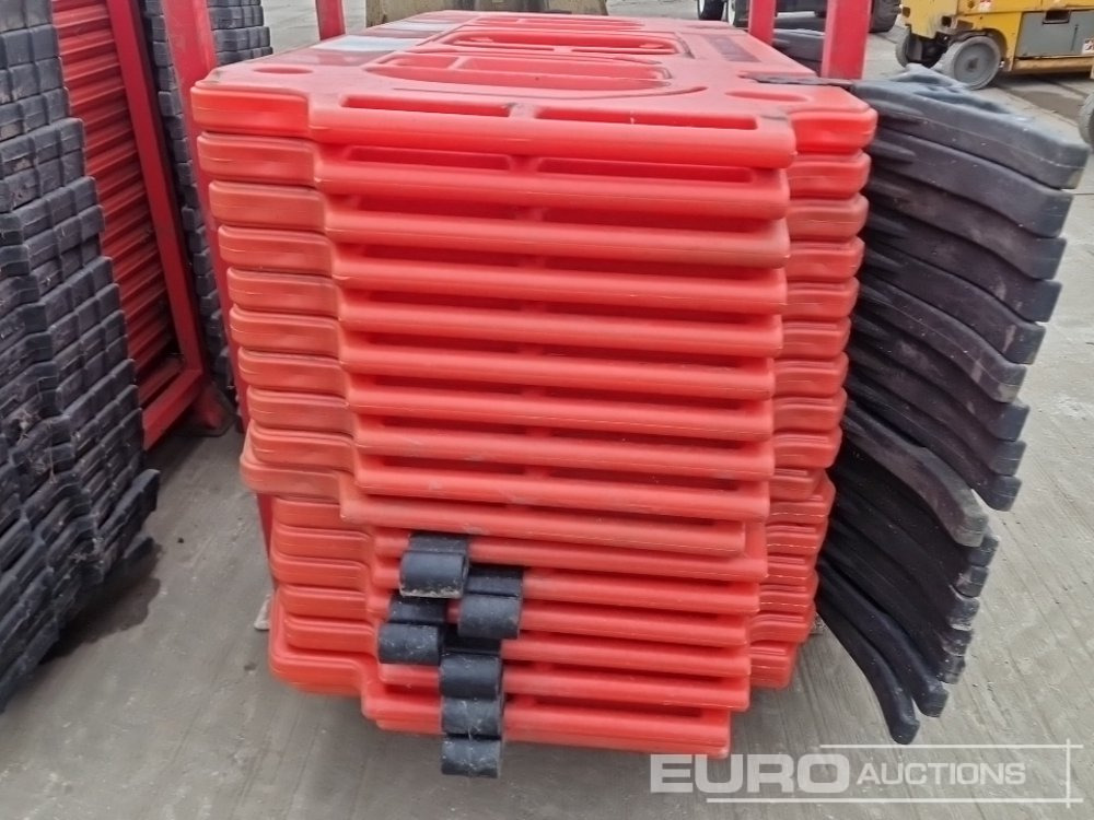 Construction equipment Stillage of Plastic Pedestrian Fencing (3 of): picture 12