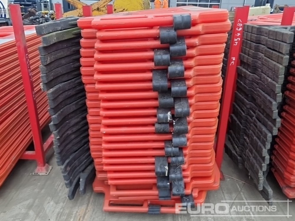 Construction equipment Stillage of Plastic Pedestrian Fencing (3 of): picture 16