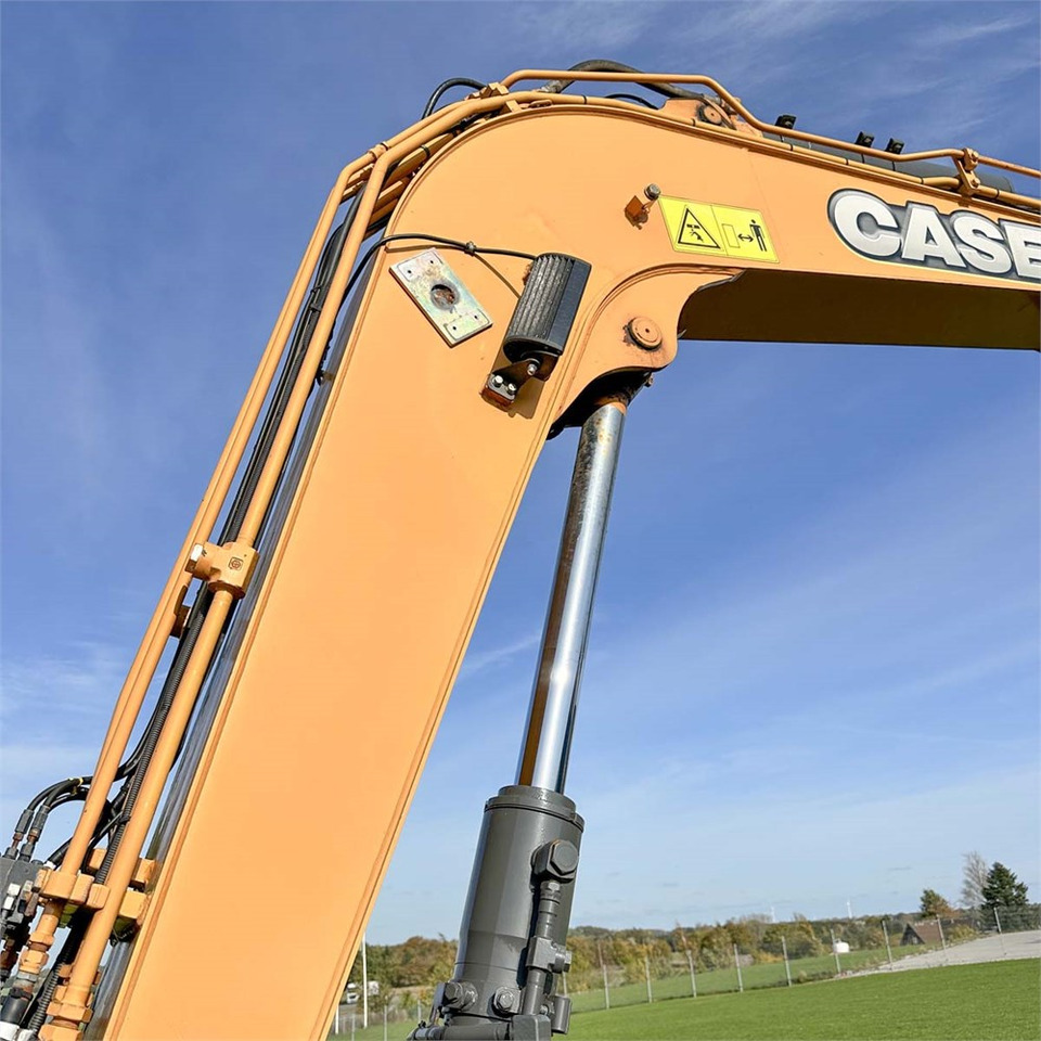 Crawler excavator Case CX80C: picture 35