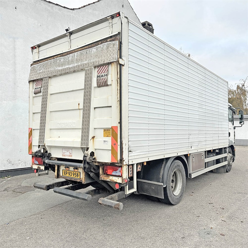 Box truck MAN TG M 18.240: picture 8