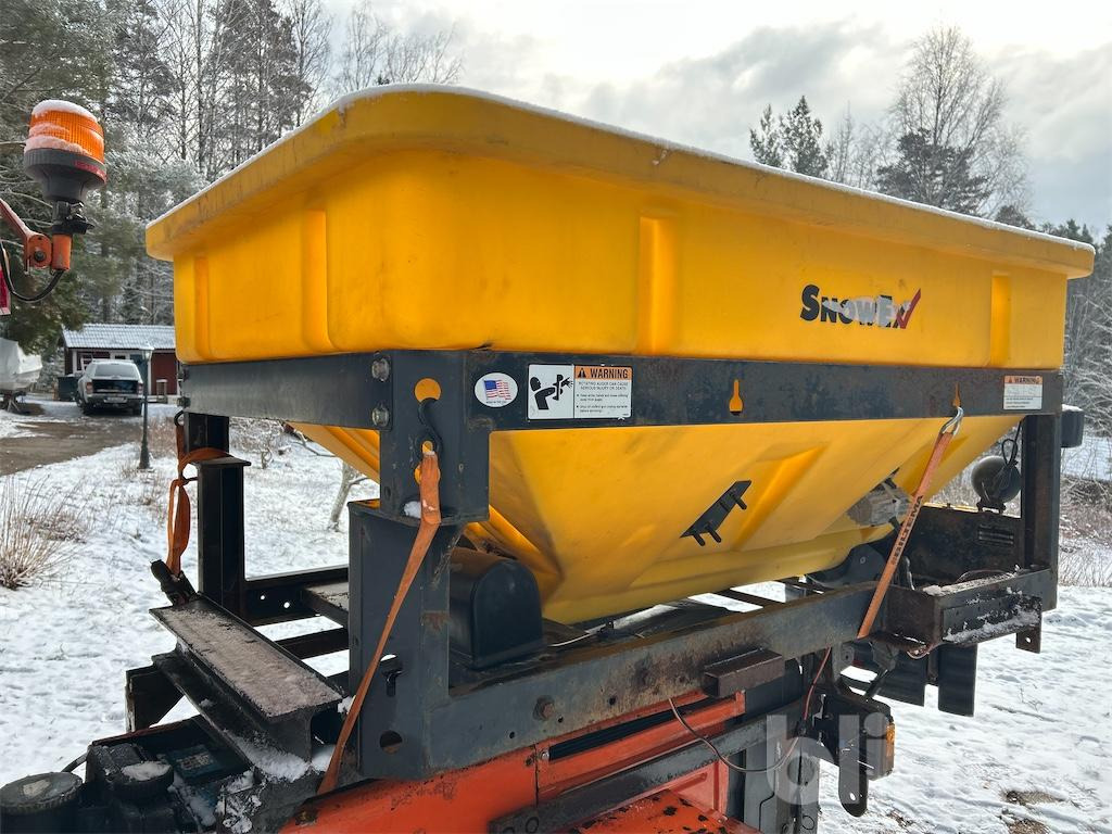 Municipal/ Special vehicle HOLDER C6000 med vikplog och sandspridare: picture 39